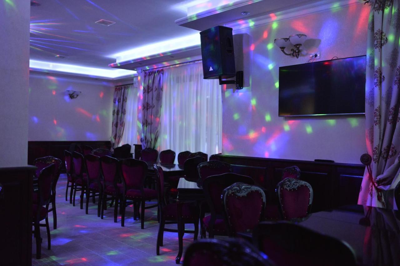 Edy'S Royal Predeal Otel Dış mekan fotoğraf