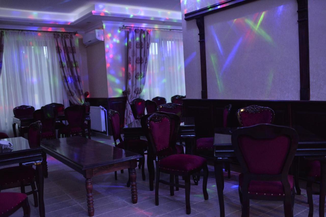 Edy'S Royal Predeal Otel Dış mekan fotoğraf