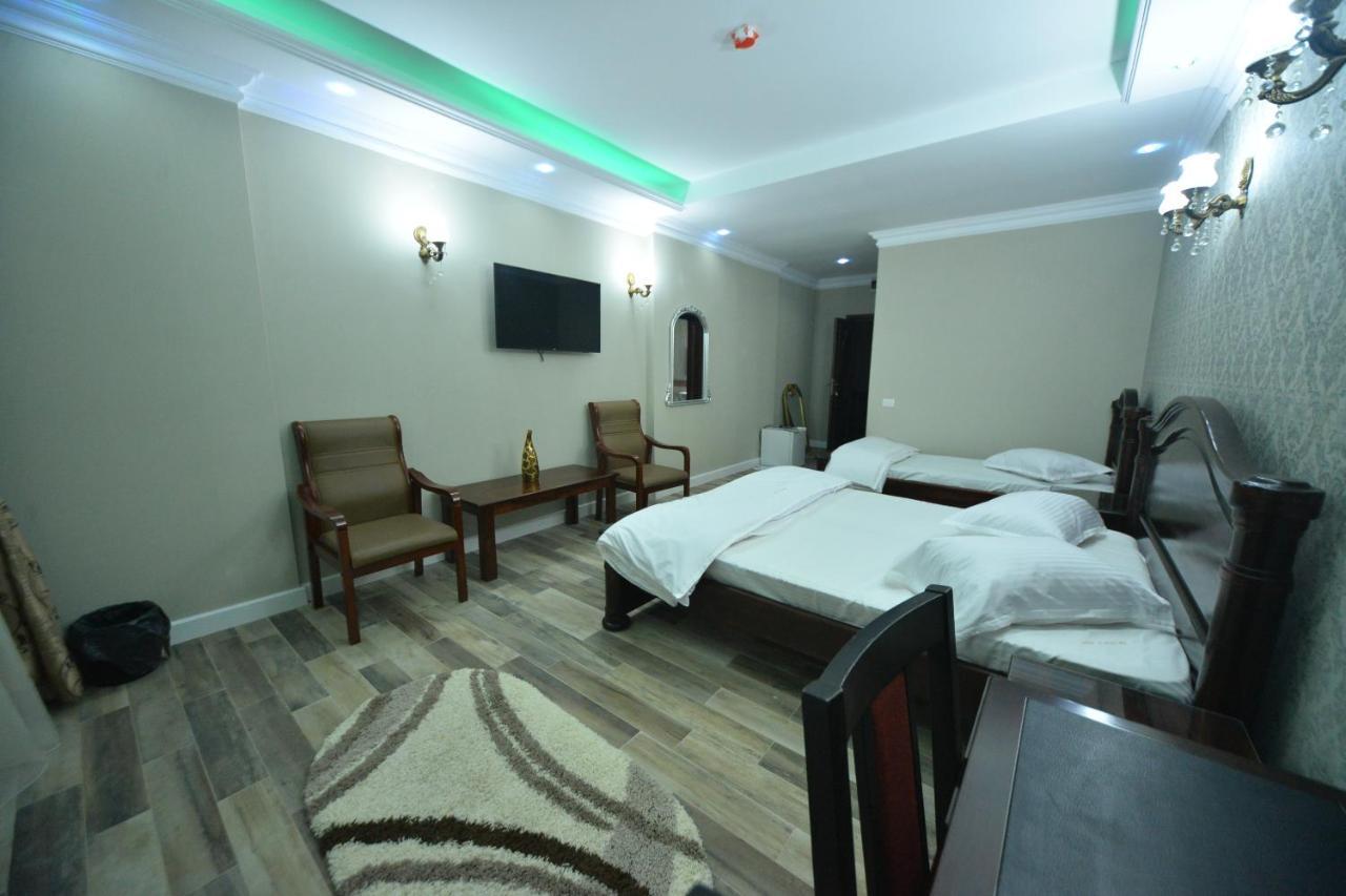 Edy'S Royal Predeal Otel Dış mekan fotoğraf