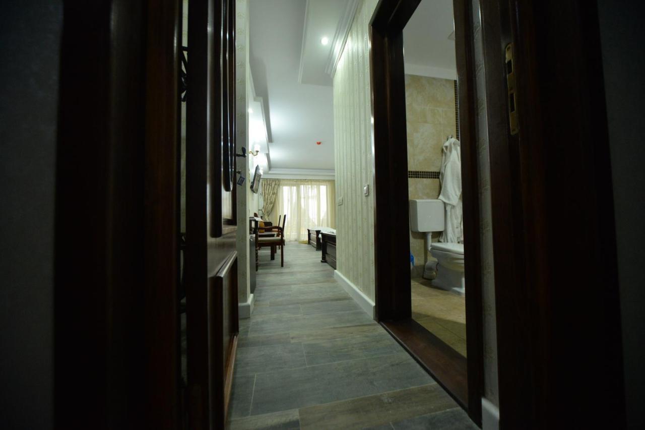 Edy'S Royal Predeal Otel Dış mekan fotoğraf