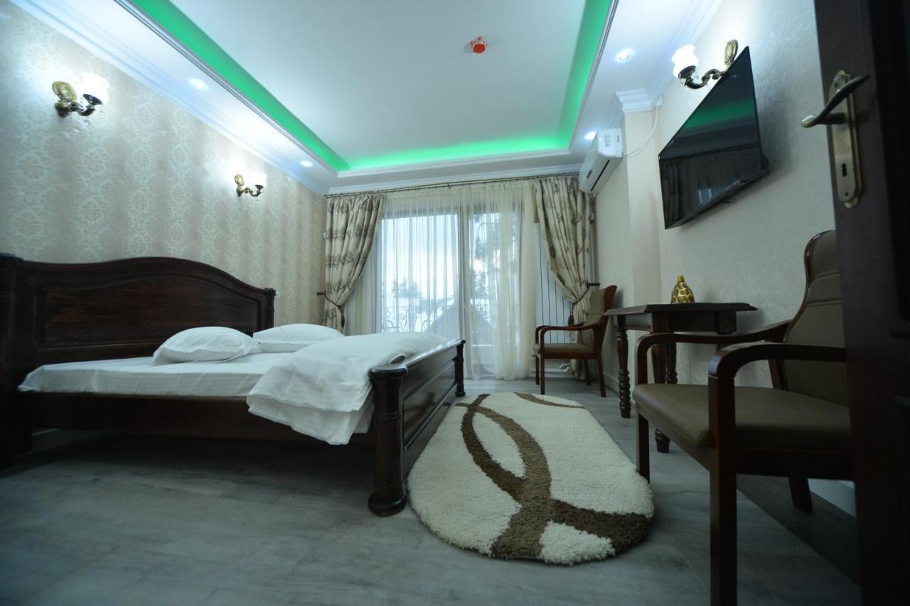 Edy'S Royal Predeal Otel Dış mekan fotoğraf